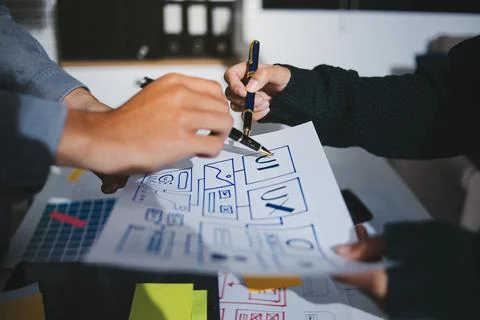 Team of UI UX web designer are working together to develop mobile responsiv.. Foto stock