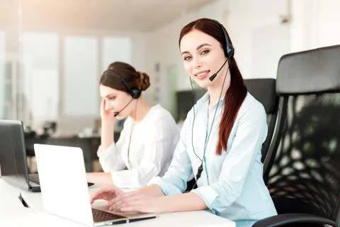 Tech support agent in a call center on a hotline. Business concept Foto stock