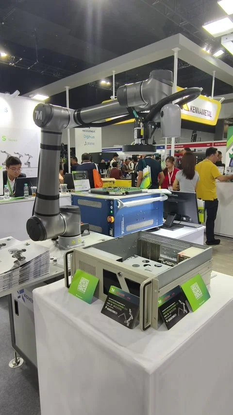 Techman Robot AI Collaborative Robot (Cobot) Stock-Footage 336839002