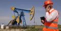 Technical Person Oil Pump Engineer Specialist Cell Phone Reporting Problem Found 4k or 4k+ Resolution