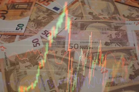 Technical price graph and indicator, red and green candlestick chart and stoc Foto stock