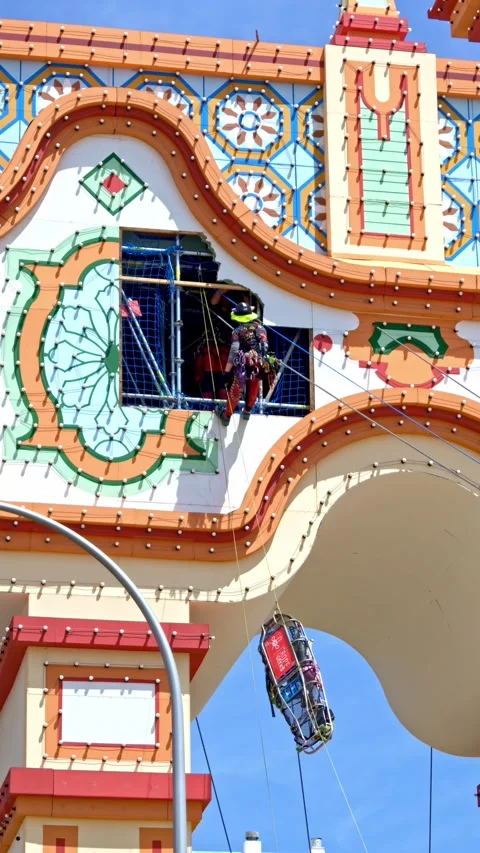 Technical stretcher lowering during Rescue Great Day 2026 in Seville, Spain 스톡 동영상 335715856