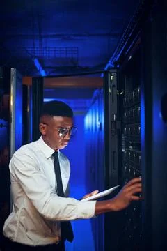 Technician, man or tablet with server room inspection for rack maintenance,.. Foto stock