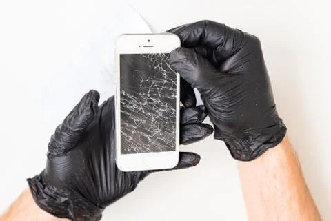 Technician preparing to replace new screen broken 스톡 사진