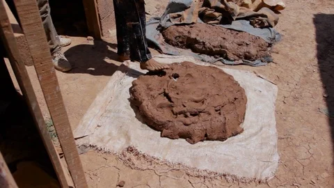 The technique to fix the dough from clay and water Stock Footage 124592481
