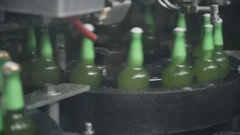 Technological line for beer bottling at the brewery. Technological process of Vidéo 151887802