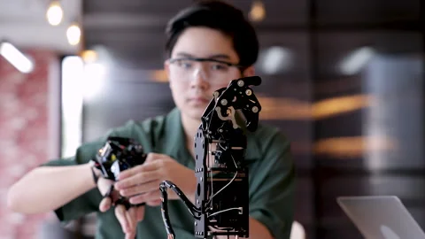 Technology and innovation human being concept, student control robotic seco.. Vídeo Stock 245065110