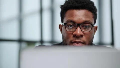 Technology that matches their target driven company. Shot of a young businessman Stockfoto's