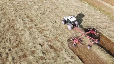 Tedder agricultural machine Video stock 153877558