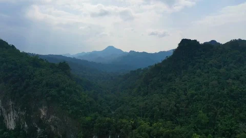 Tee lor su waterfall in Umphang District,Tak Province,Thailand Stock Footage 119862059