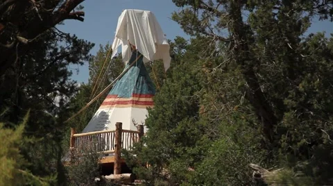 Teepee through trees Video stock 41407968