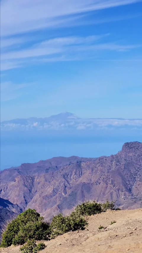 Teide peak seen from Gran Canaria vertical Stock Footage 297067344