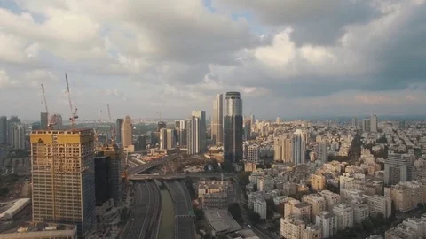 Tel Aviv Aerial View, Fly Over The Tel Aviv And Ramat Gan At Sunset Vidéo 80905456