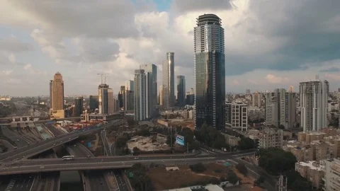Tel Aviv Aerial View, Fly Over The Tel Aviv And Ramat Gan At Sunset Vidéo 80909332