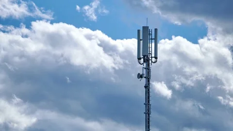 Telecommunication tower 5G, timelapse 4K Video stock 132512432