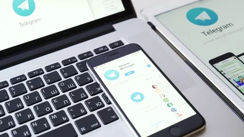 Telegram application on the iPad, iPhone and Macbook gadget. 스톡 동영상 81208037