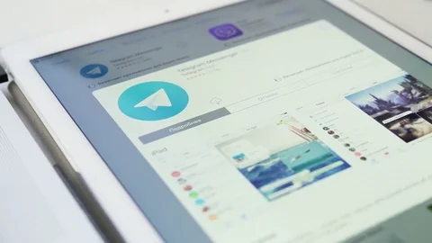 Telegram application on the iPad, iPhone and Macbook gadget. 스톡 동영상 81208975