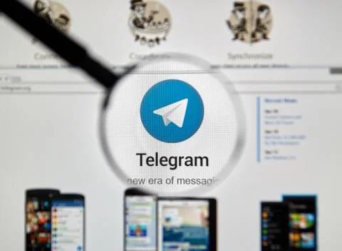 Telegram messnger page Stockfoto's