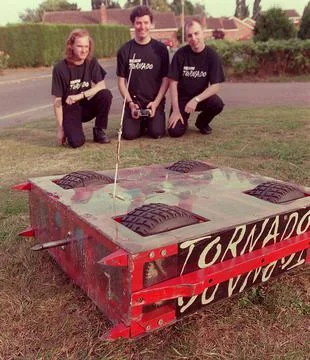 Television Programme: 'robot Wars' Tornado' Shows Her Spike Weapons With L - R B Photos