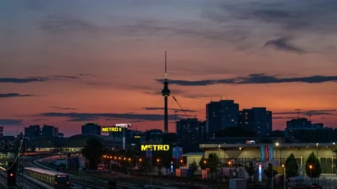 Television tower in Berlin - Germany 스톡 동영상 141884697