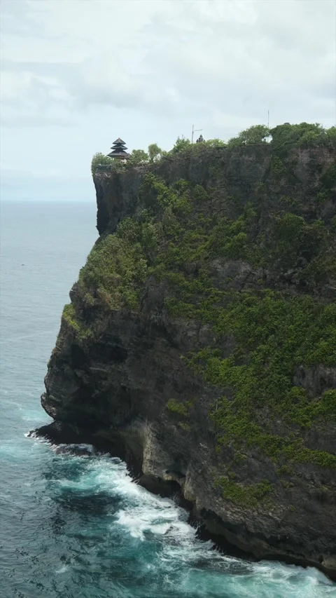 TEMLPE ON CLIFF CLOSE UP (TALL) Video stock 221300860