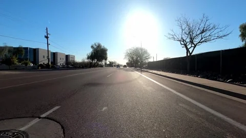 Tempe, Arizona March 29 2023 Driving Phoenix foothills 스톡 동영상 303381653