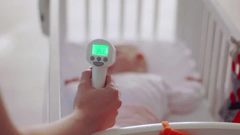 Temperature measuring 库存影片 164917961