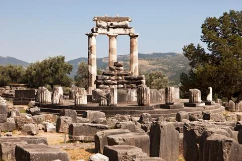 The temple of athena at delphi Stock-Fotos