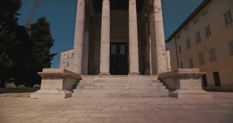 Temple of Augustus Columns and Stone Staircase in Pula 스톡 동영상 335195742