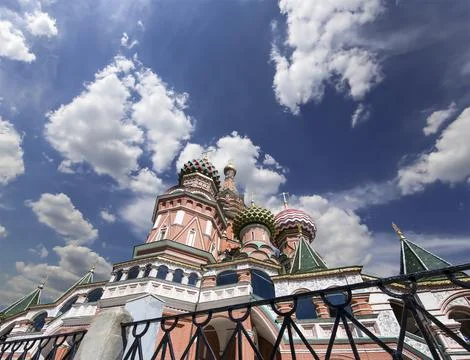 Temple of Basil the Blessed, Red Square, Moscow, Russia. Against the clouds Foto stock