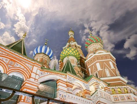 Temple of Basil the Blessed, Red Square, Moscow, Russia. Against the clouds Foto stock