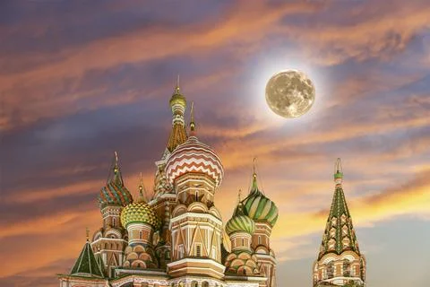 Temple of Basil the Blessed, Red Square, Moscow, Russia. With supermoon Stock Photos