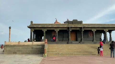 Temple in island Vídeos de archivo 164873764