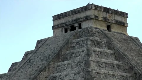 Temple of Kukulcan, Chichen Itza, Mexico. Stock Footage 145244445