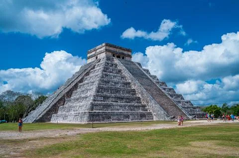 Temple of Kukulcan in Chichen Itza Stock Photos