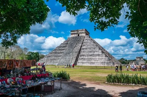 Temple of Kukulcan in Chichen Itza Stock Photos