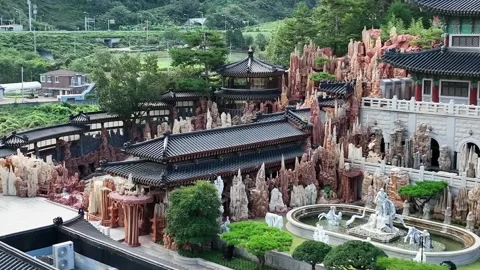 Temple in the mountain, temple in the forest Stock-Footage 306033918