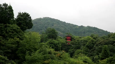 Temple in rainy Kyoto hillside Stock Footage 33245334