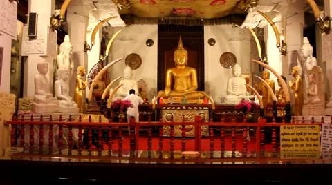 Temple of Sacred Tooth Relic, Kandy, Sri Lanka Video stock 48036626