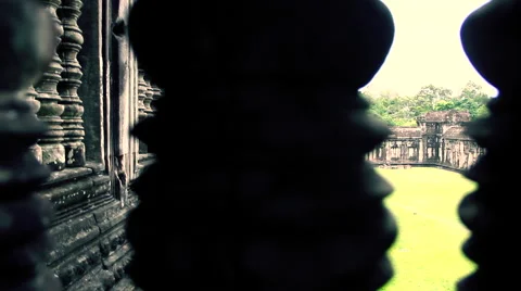 Temple stone columns Vídeo Stock 52898619