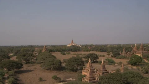 Temples and Pagodas in Bagan Stock Footage 114985180