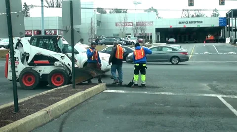 A temporary fix for potholes Видео 37879813