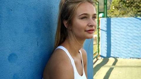 Tennis player smiling Video stock 92933955
