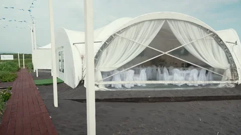 Tent on the ocean Видео 169982136