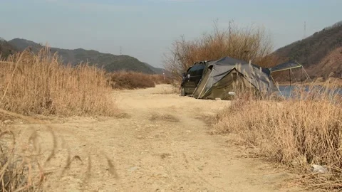 A tent in the wide fields and camping Video stock 122716519