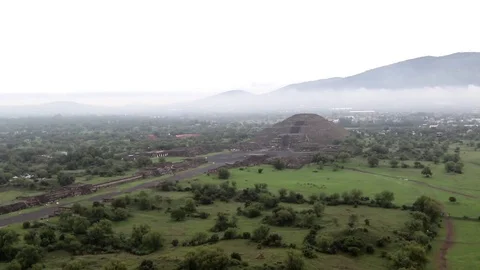 Teotihuacan, Temple of the Moon, clouds Stock Footage 78071165