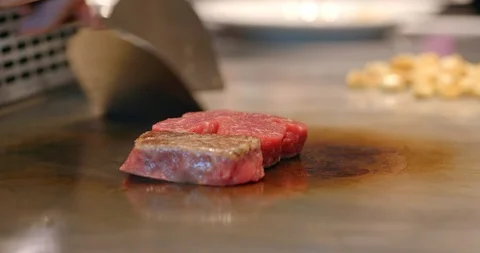 Teppanyaki in restaurant Stock Footage 100697810