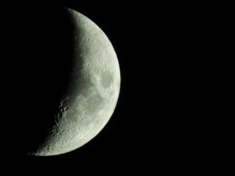 The term increasing crescent moon is used to describe the period after a new Foto stock