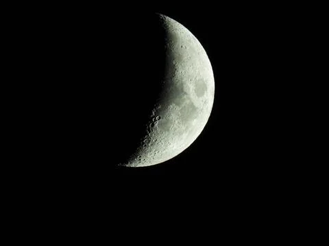 The term increasing crescent moon is used to describe the period after a n... Fotos Stock