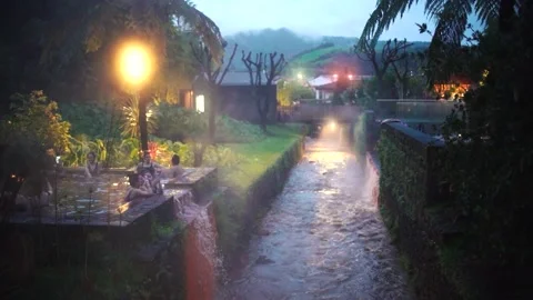 Termal bath relaxing spa in nature. Spa termas heatead water by volcano Video stock 237911581